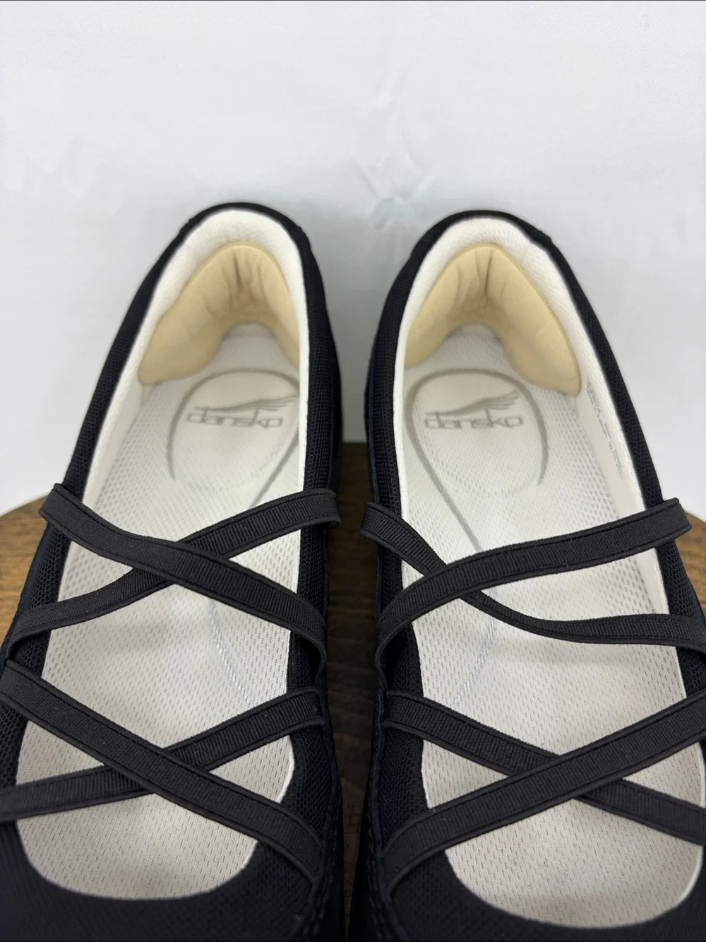 Dansko Womens Harper Slip-on Black Suede Strappy Mary Jane Sneakers, sz 39